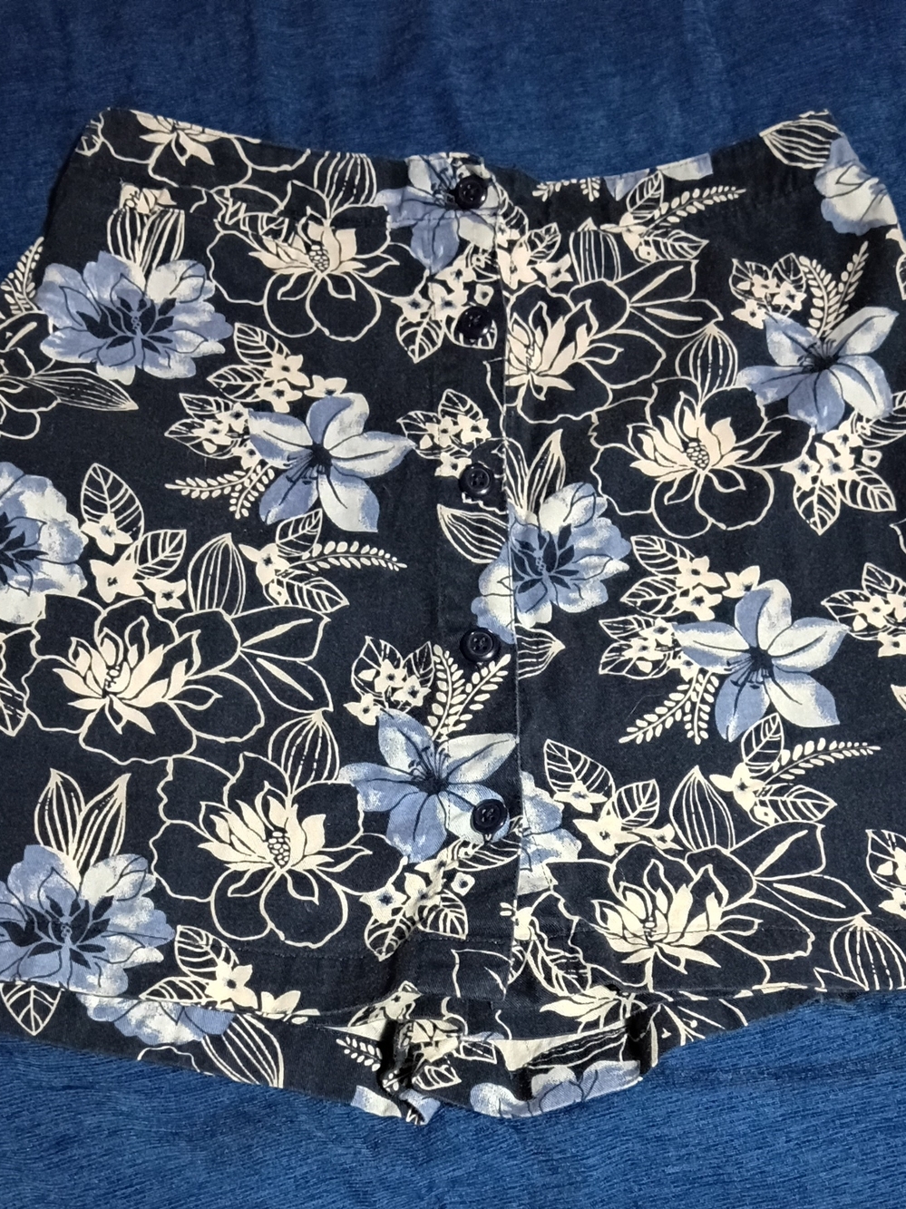 White Stag Navy and Light Blue & White Floral Button-Front Skort